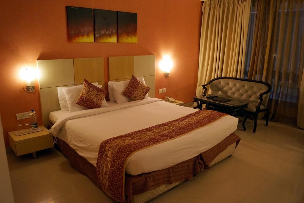 The Grand Solitaire Hyderabad Exterior foto