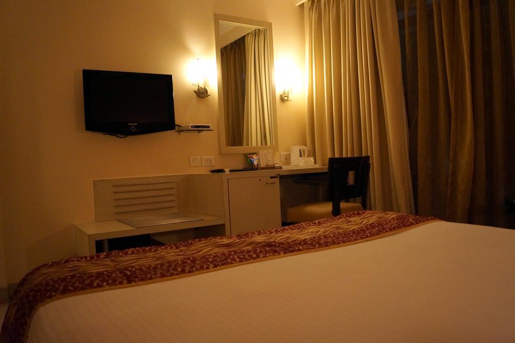 The Grand Solitaire Hyderabad Exterior foto